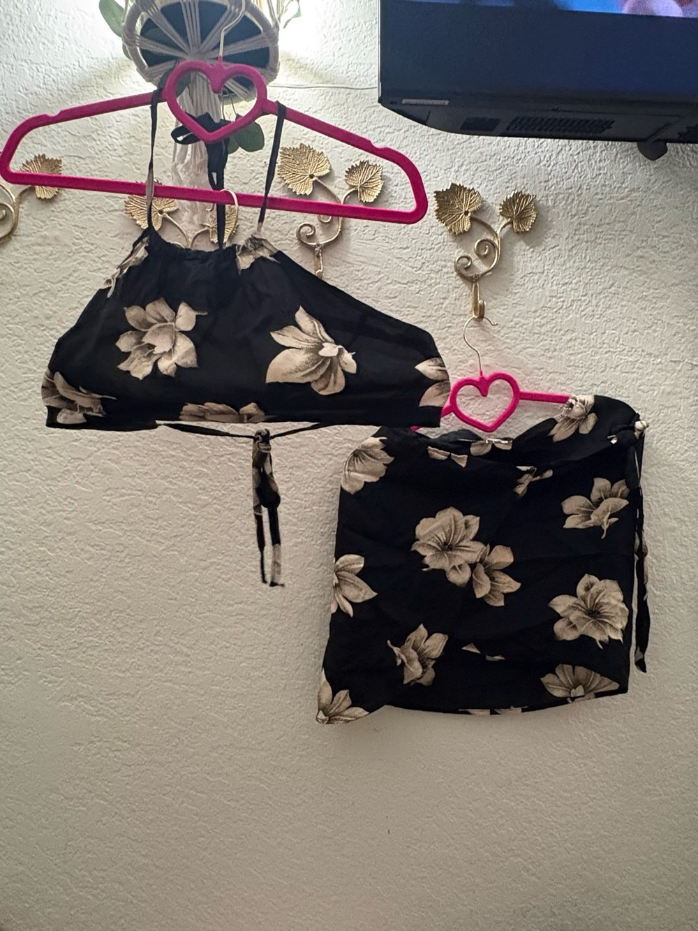 Women’s cower up set